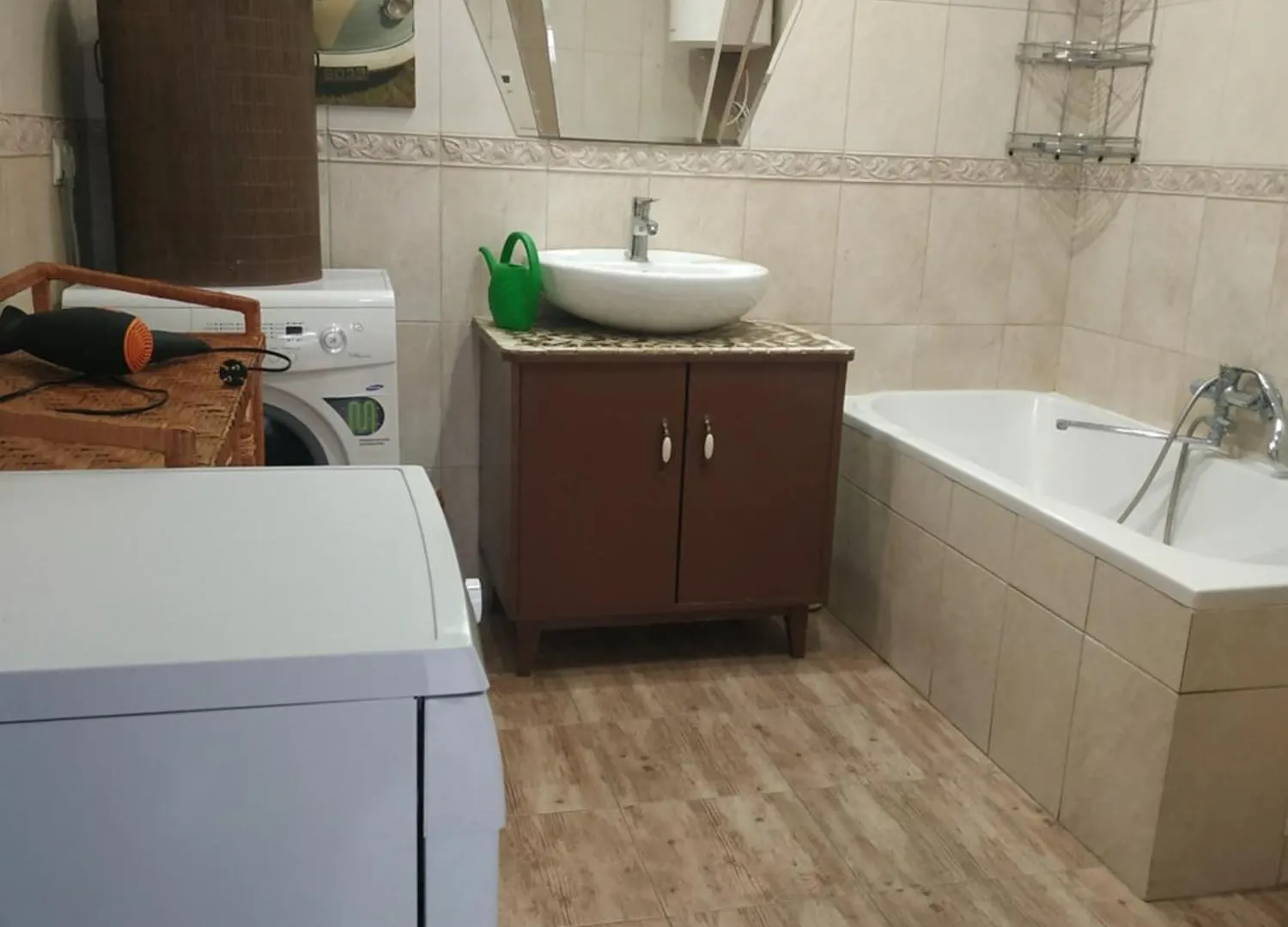 Центр апартаменти цілком спальня і кухня- студія балкон кондеціонер Львов Украина